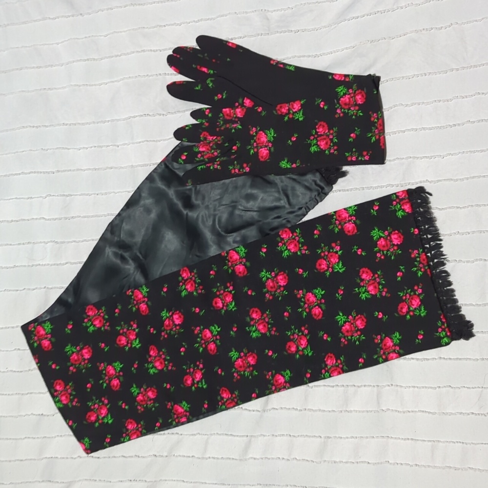 Vintage Scarf/Glove Set
